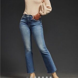 The Yaya Mid-Rise Crop Jean by Pilcro - 28
